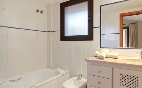 Villa Crab: Plumbing Fixture, Bathroom, Flooring, Interior Design, Floor, Sink, Bathroom Sink, Tap, Mirror, Bathroom Cabinet