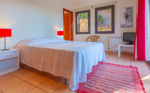 Villa Tamariu: Furniture, Bed, Interior Design, Bedroom, Floor, Bed Sheet, Flooring, Wood, Bedding, Room