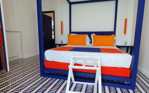 Casa Blue Dream: Interior Design, Furniture, Chair, Bedroom, Bed, Bedding, Hotel