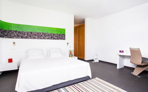 Villa Jamalu: Flooring, Floor, Interior Design, Bedroom, Wood Flooring, Pillow, Bed, Hotel, Throw Pillow, Bedding