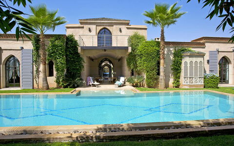 Villa Orange Trees: Swimming Pool, Resort, Estate, Architecture, Thermae, Mansion, Eco Hotel, Water Feature, Villa, Courtyard