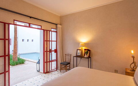 Dar Splendid: Flooring, Floor, Interior Design, Furniture, Door, Swimming Pool, Resort, Ceiling, Apartment, Wood Stain