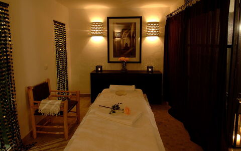 Dar Sami: Interior Design, Floor, Bed, Curtain, Hotel, Hardwood, Bedroom, Light Fixture, Lamp