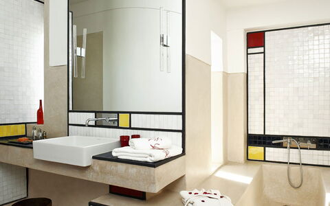 Villa Susan: Wall, Interior Design, Flooring, Plumbing Fixture, Floor, Bathroom, Plumbing, Tile, Tap, Bathroom Sink