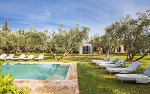 Villa Mauri: Swimming Pool, Resort, Garden, Estate, Thermae, Landscaping, Outdoor Furniture, Park, Backyard, Hacienda