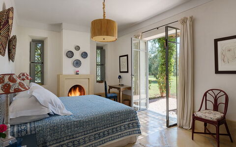 Villa Mauri: Furniture, Interior Design, Bedroom, Wall, Bed, Floor, Flooring, Home, Ceiling, Wood