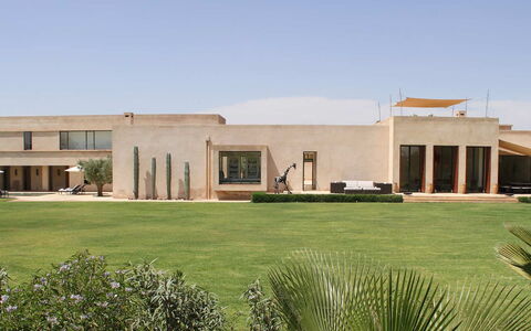 Villa Noria: Home, Estate, Land Lot, Landscaping, Lawn, Garden, Shade, Mansion, Hacienda, Villa