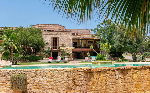 Le Jardin Mogador: Resort, Residential Area, Estate, Home, Swimming Pool, Hacienda, Villa, Mansion, Eco Hotel