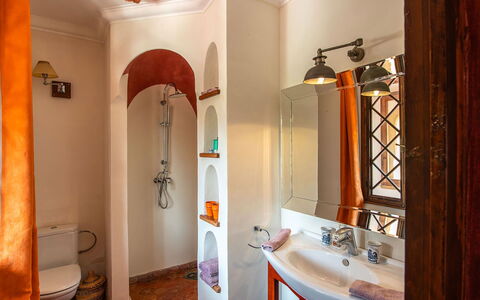 Le Jardin Mogador: Wall, Interior Design, Flooring, Bathroom Sink, Plumbing Fixture, Floor, Ceiling, Room, Bathroom, Tap