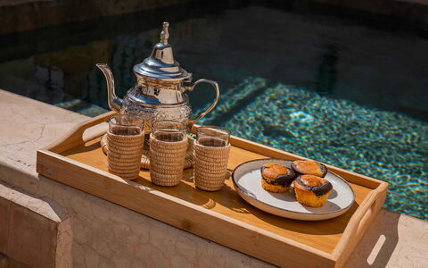 Riad Ali: Tableware, Serveware, Dishware, Food, Teapot, Porcelain, Plate