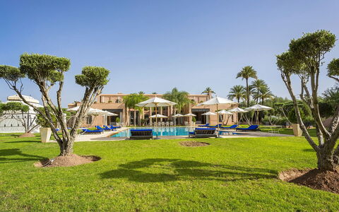 Le Palais du Roi: Outdoor Furniture, Resort, Swimming Pool, Shade, Leisure, Umbrella, Eco Hotel, Hotel, Villa