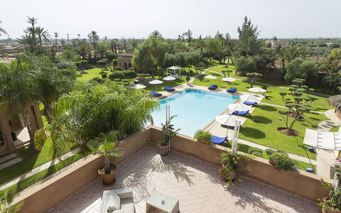 Le Palais du Roi: Swimming Pool, Umbrella, Resort, Outdoor Furniture, Sunlounger, Eco Hotel, Hacienda, Landscaping, Thermae, Estate