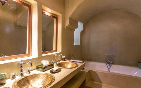 Villa Exotic: Ceiling, Plumbing Fixture, Plumbing, Bathroom Sink, Tap, Sink, Light Fixture, Bathroom, Tile, Hotel