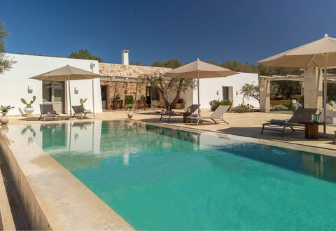 Villa Olivella: Estate, Villa, Landscaping, Swimming Pool, Hacienda, Resort