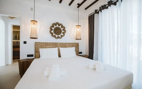 Villa Sonia: Wood, Interior Design, Floor, Bedroom, Ceiling, Bed, Furniture, Apartment, Room, Bedding