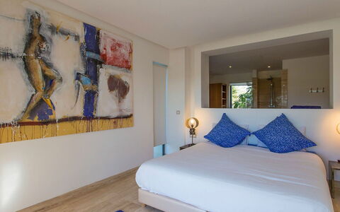 Villa Amador: Furniture, Interior Design, Bed, Bedroom, Flooring, Floor, Wall, Wood, Bed Sheet, Room