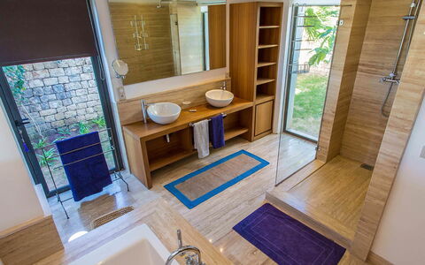 Villa Amador: Flooring, Interior Design, Plumbing Fixture, Floor, Wood, Bathroom, Bathroom Sink, Sink, Tap, Plumbing