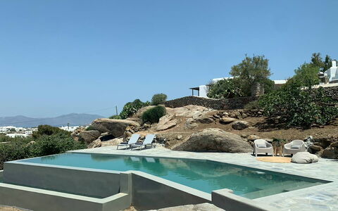 Villa Ermione: Rock, Swimming Pool, Outcrop, Sunlounger, Tropics, Outdoor Furniture, Resort