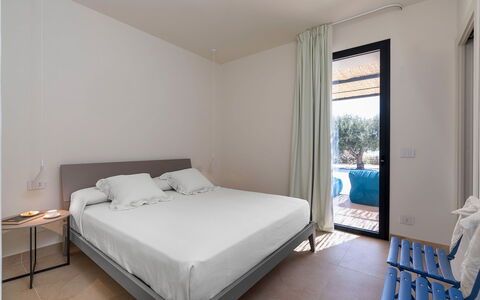 Villa Campo Verde: Furniture, Floor, Flooring, Interior Design, Home, Bedroom, Bed, Room, Apartment, Shade