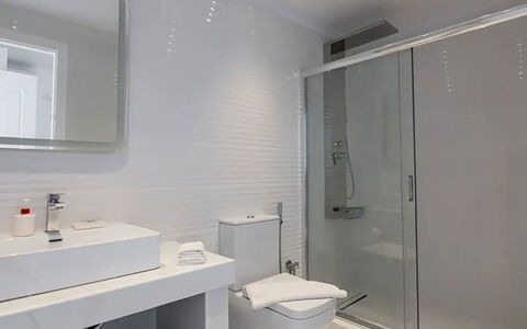 Apartment Rose 1: Bathroom, Plumbing Fixture, Flooring, Floor, Interior Design, Sink, Ceiling, Bathroom Sink, Tap, Plumbing