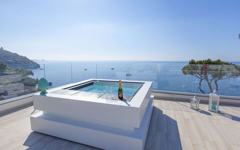 Villa del Cantone: Plumbing Fixture, Swimming Pool, Bathtub, Resort, Jacuzzi, Hotel, Villa, Penthouse Apartment, Deck