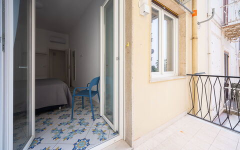 Maison Maiori: Flooring, Floor, Door, Apartment, Home Door, Balcony, Wood Stain