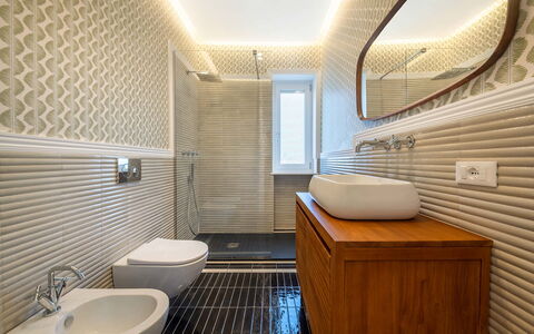 Casa Mario: Wall, Flooring, Interior Design, Plumbing Fixture, Bathroom Sink, Bathroom, Sink, Floor, Ceiling, Tap