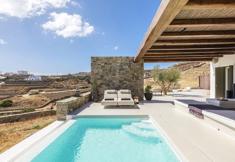 Villa Medea: Flooring, Swimming Pool, Tile, Penthouse Apartment