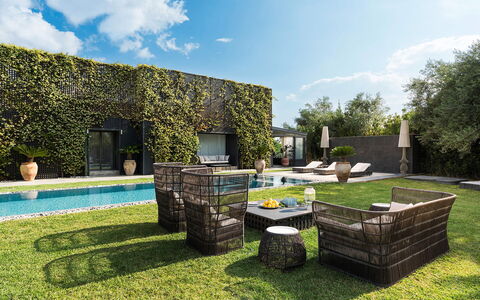 Villa Monica: Shrub, Garden, Shade, Landscaping, Outdoor Furniture, Backyard, Lawn, Yard, Estate