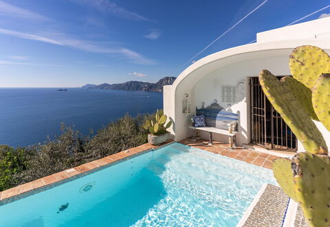 Villa Madonna di Costantinopoli: Blue, Water, Body Of Water, Coast, Coastal And Oceanic Landforms, Sea, Resort, Swimming Pool, Ocean