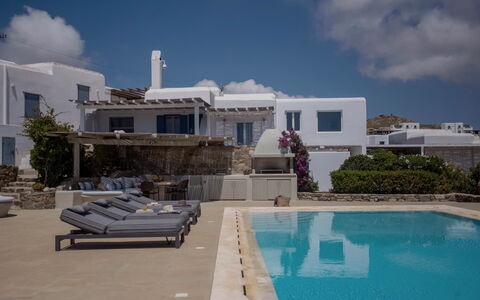 Villa Talassa: Swimming Pool, Resort, Estate, Villa, Design, Balcony, Courtyard, Hotel