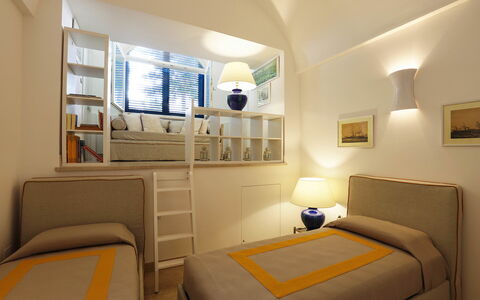 Casa Leuca: Furniture, Interior Design, Bed, Bedroom, Floor, Bedding, Ceiling, Flooring, Room, Bed Sheet