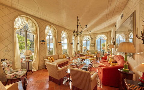 Villa Silva: Interior Design, Furniture, Home, Ceiling, Room, Chair, Couch, Living Room, Villa, Molding