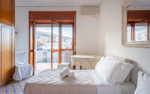 Casa Lucio: Apartment, Balcony, Linens, Hotel, Penthouse Apartment, Bedroom