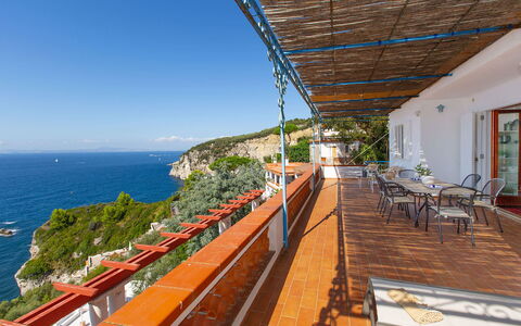 Sea Scent: Sea, Coast, Coastal And Oceanic Landforms, Ocean, Balcony, Headland, Promontory, Bay, Handrail
