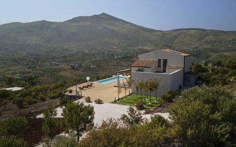 Villa Priscilla: Swimming Pool, Estate, Resort, Eco Hotel, Mountain Range, Hacienda, Villa, Farmhouse, Outdoor Furniture, Ridge