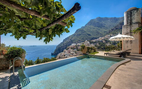 Villa San Giacomo: Mountain, Blue, Mountainous Landforms, Water, Body Of Water, Hill, Coast, Coastal And Oceanic Landforms, Natural Landscape, Mountain Range