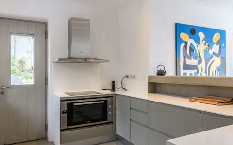 Villa Atlante: Kitchen, Countertop, Interior Design, Kitchen Appliance, Cabinetry, Flooring, Furniture, Wood, Major Appliance, Home Appliance