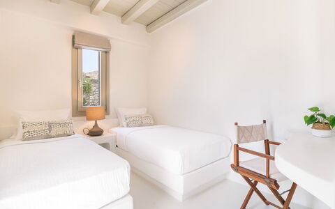 Villa Demetra: Wall, Floor, Home, Apartment, Bedroom, Molding, Balcony, Pillow, Bed, Bedding