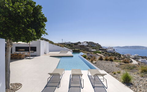Villa Teseo: Swimming Pool, Shade, Outdoor Furniture, Sunlounger, Resort, Villa, Chaise Longue, Resort Town, Hotel, Penthouse Apartment