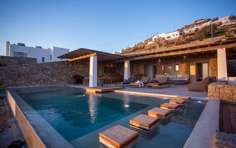 Villa Chimera: Swimming Pool, Resort, Outdoor Furniture, Penthouse Apartment