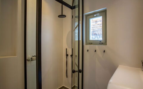 Villa Chimera: Bathroom, Wall, Plumbing Fixture, Flooring, Interior Design, Floor, Lighting, Plumbing, Ceiling, Door