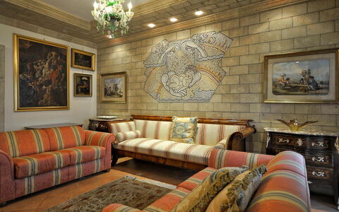 Apartment Bright: Furniture, Interior Design, Couch, Wall, Flooring, Wood, Floor, Living Room, Ceiling, Textile