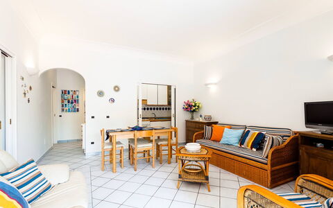 Casa Dorothea 1: Flooring, Floor, Interior Design, Furniture, Ceiling, Room, Apartment, Chair, Couch, Living Room