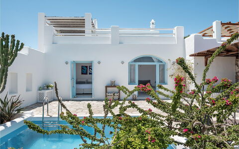 Guest House Zephyros: Outdoor Furniture, Flowerpot, Shade, Chair, Houseplant, Balcony, Resort, Design, Villa, Eco Hotel