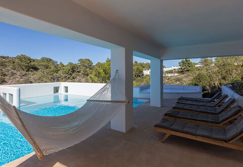 Can Lorenzo: Floor, Swimming Pool, Resort, Shade, Hotel, Wood Flooring, Bedroom, Eco Hotel