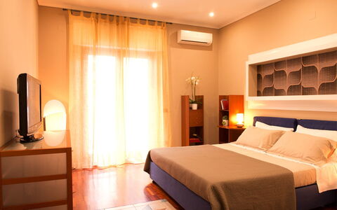 Casa Chicco: Furniture, Bed, Interior Design, Bedroom, Bedding, Bed Sheet, Wood, Room, Floor, Textile