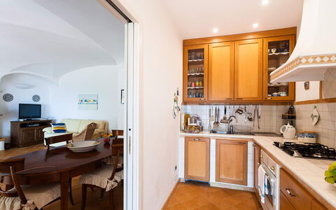 Casa Dorothea 2: Furniture, Interior Design, Kitchen, Flooring, Countertop, Wood, Kitchen Appliance, Ceiling, Floor, Cabinetry