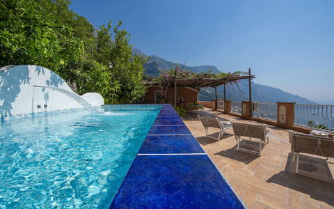 Casa Gioia: Mountainous Landforms, Mountain, Hill, Mountain Range, Swimming Pool, Resort, Hill Station, Ridge, Valley, Alps