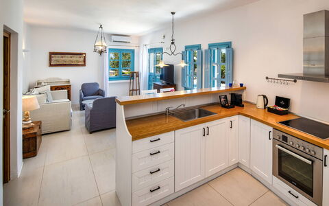 Guest House Levantes: Furniture, Interior Design, Countertop, Flooring, Cabinetry, Wood, Ceiling, Kitchen, Floor, Room